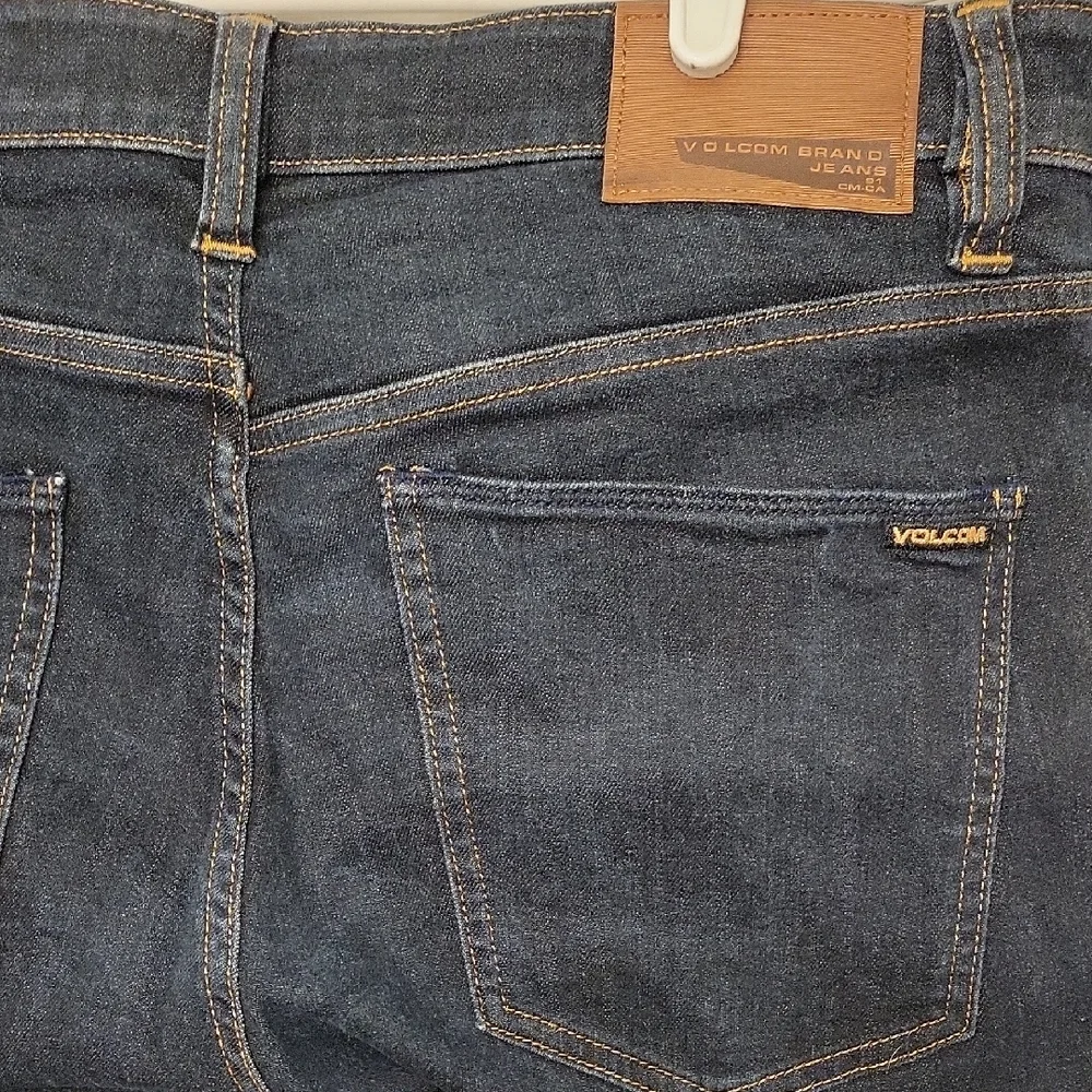 Volcom Men's Deep Indigo Jeans - Picture 7 of 8